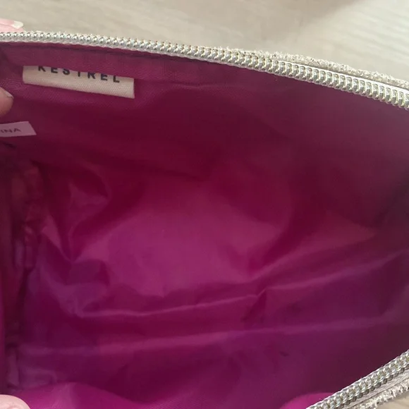 Two Adorable Small Bags/Clutch Bundle - Picture 3 of 8